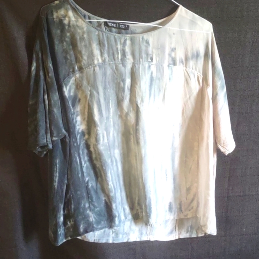 Gypsy 05 gray & white tie dye Silk top cropped S